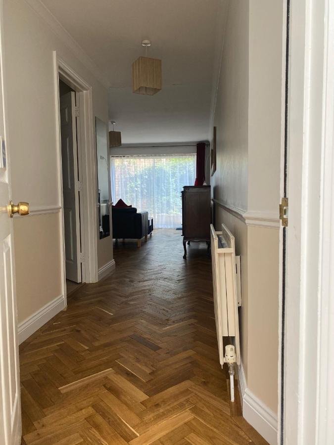 Byways Serviced Apartments 솔즈베리 외부 사진
