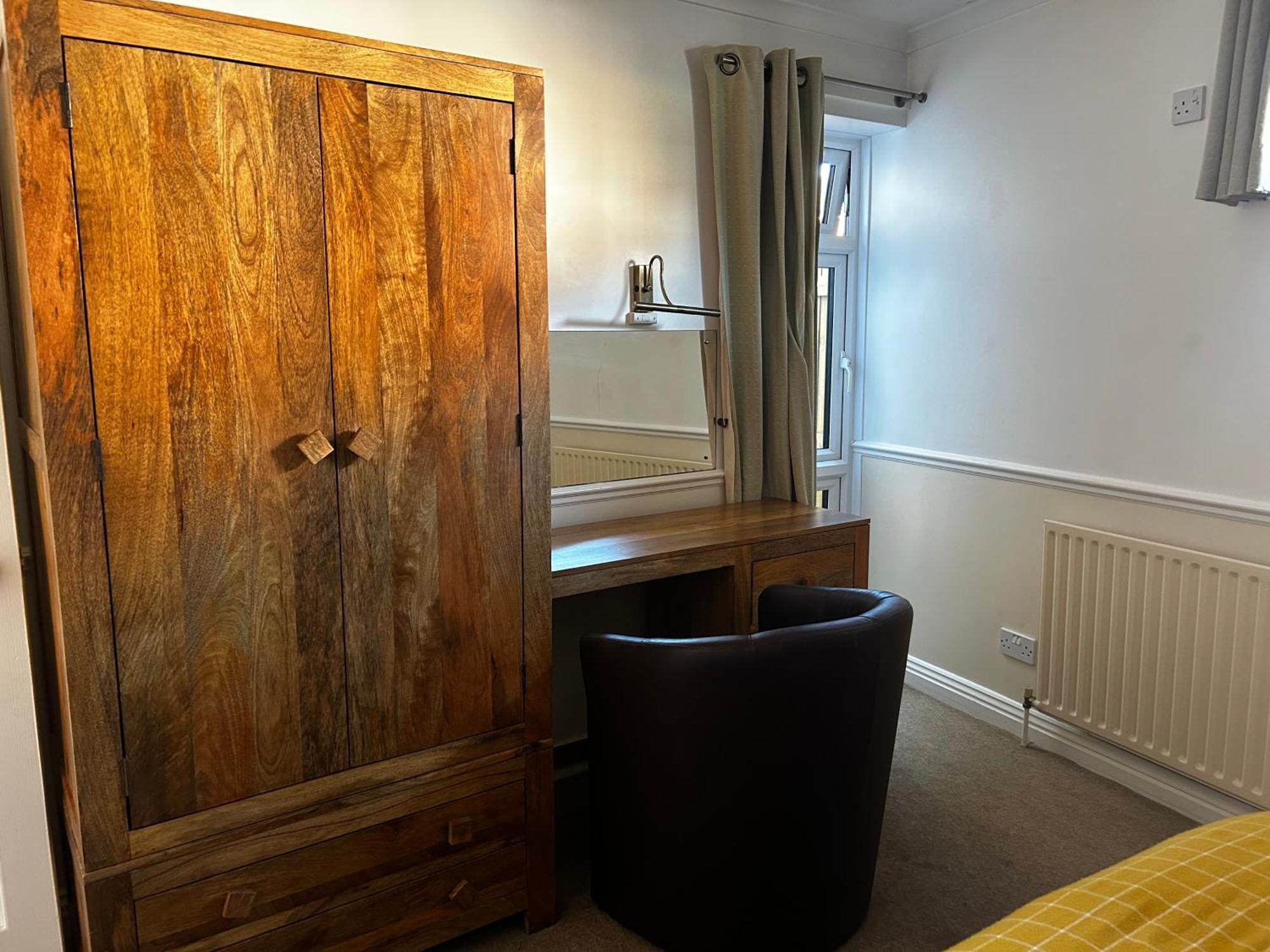 Byways Serviced Apartments 솔즈베리 외부 사진